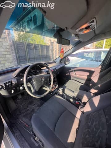 Mercedes-Benz Vaneo 1.9 MT