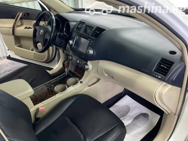 Toyota Highlander II (U40) Рестайлинг 2.7 AT