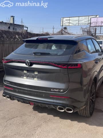 Changan UNI-Z 1.5 AMT