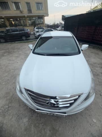 Hyundai Sonata VI (YF) 2.0 AT Газ