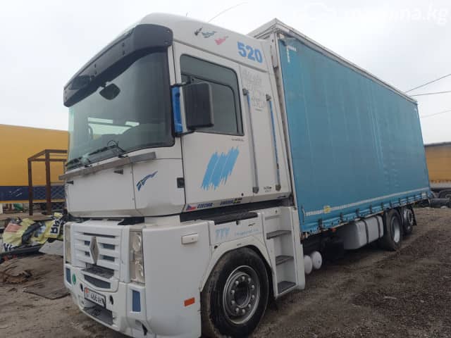 Renault Magnum