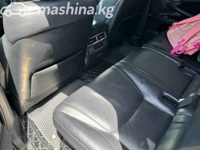 Lexus LX III 570 5.7 AT 4WD