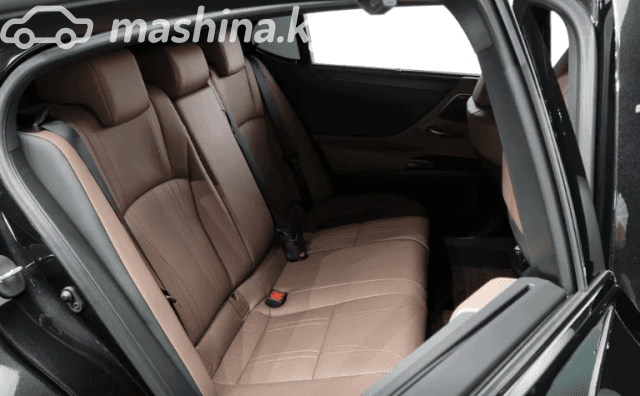 Lexus ES VII Рестайлинг 300h 2.5hyb CVT