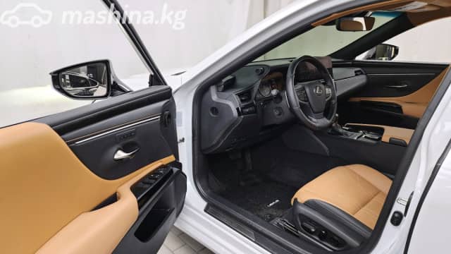 Lexus ES VII Рестайлинг 300h 2.5hyb CVT