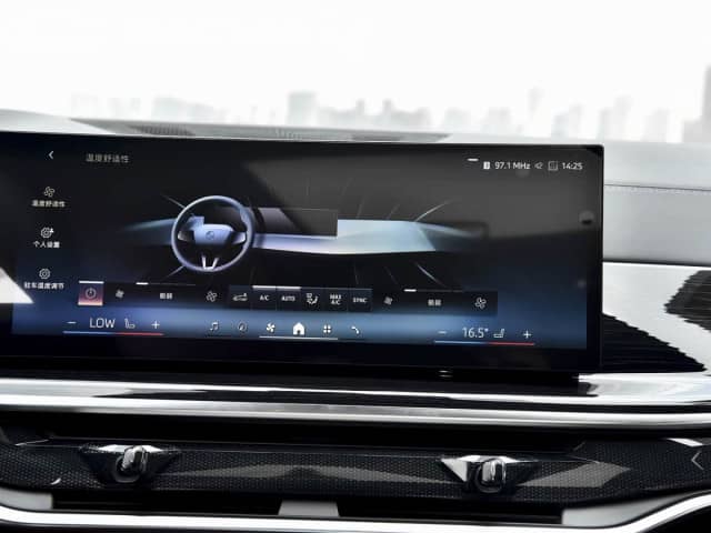BMW X6 III (G06) Рестайлинг M60i 4.4 AT 4WD