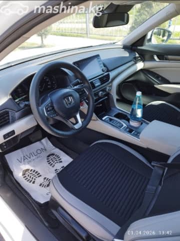 Honda Accord X Рестайлинг 2.0hyb CVT