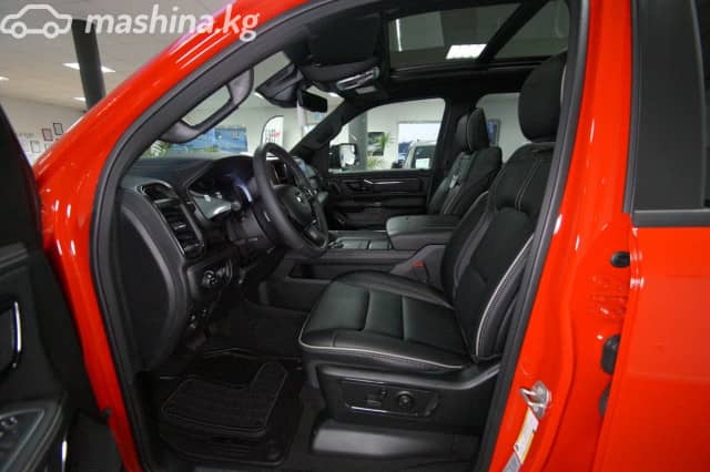 RAM 1500 V Quad Cab 5.7 AT 4WD