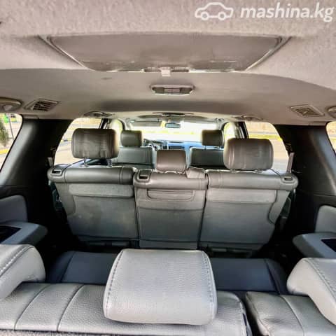 Toyota Sequoia II 5.7 AT 4WD