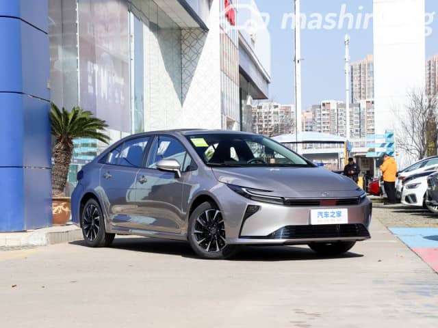 Toyota Corolla Cross I 1.8 CVT