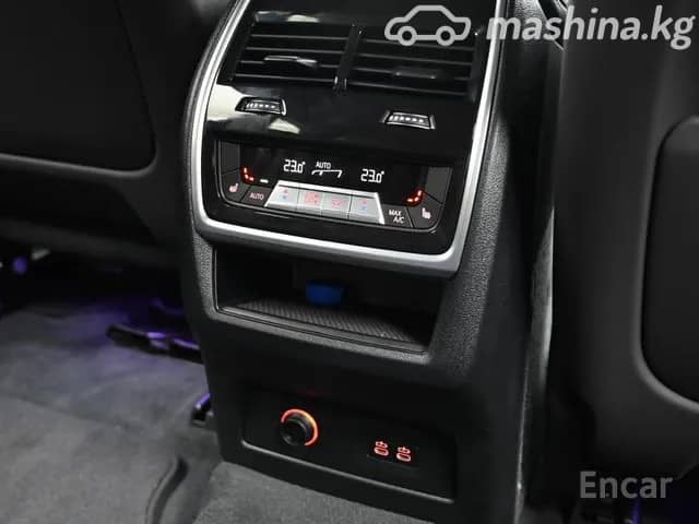 BMW XM 4.4hyb AT 4WD