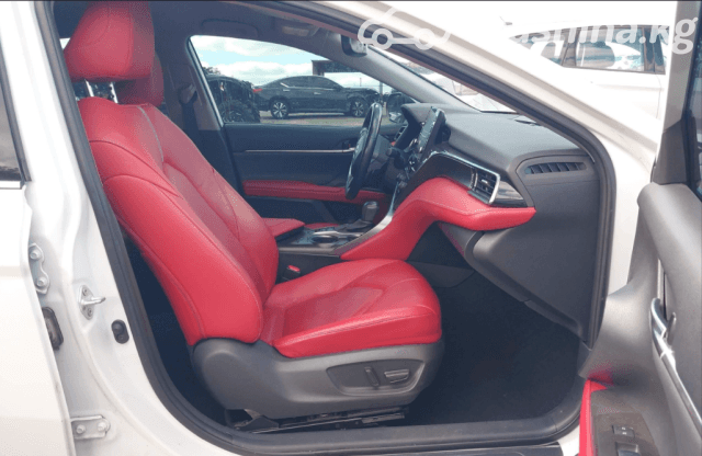 Toyota Camry VIII (XV70) Рестайлинг 2.5 AT