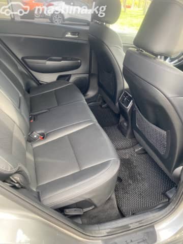 Kia Sportage IV Рестайлинг 2.0d AT 4WD