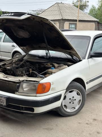 Audi 100 IV (C4) 2.0 MT