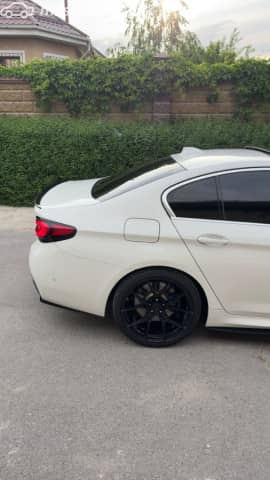 BMW 5 серии VII (G30/G31) Рестайлинг 520i 2.0 AT