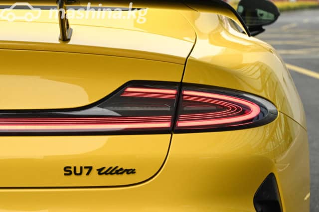 Xiaomi SU7 Ultra Electro AT 4WD