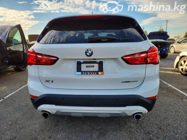 BMW X1 II (F48) Рестайлинг 28i xDrive 2.0 AT 4WD