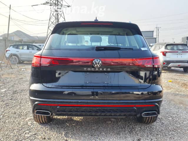 Volkswagen Touareg III Рестайлинг 2.0 AT 4WD