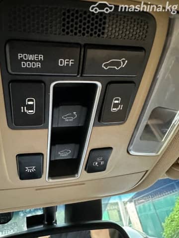 Kia Carnival III 2.2d AT