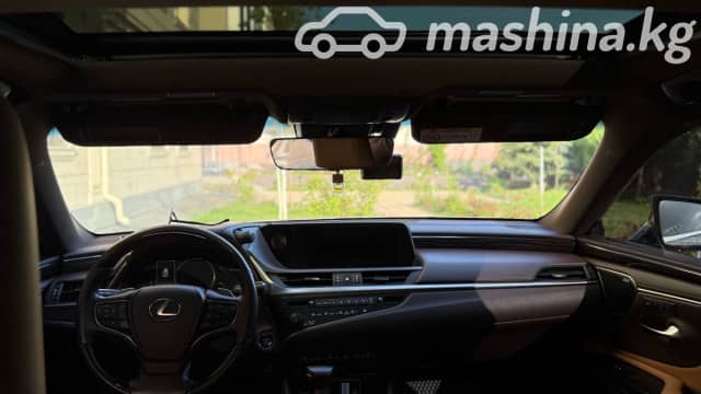 Lexus ES VII 300h 2.5hyb CVT
