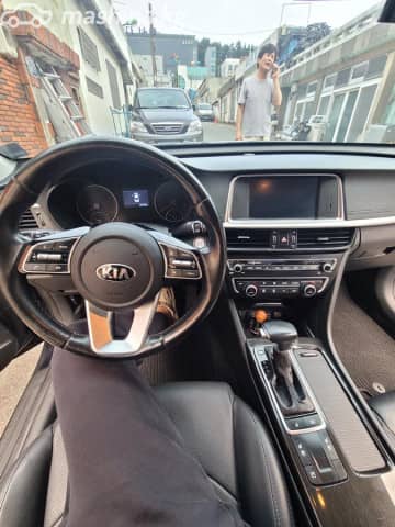 Kia K5 II 2.0 AT