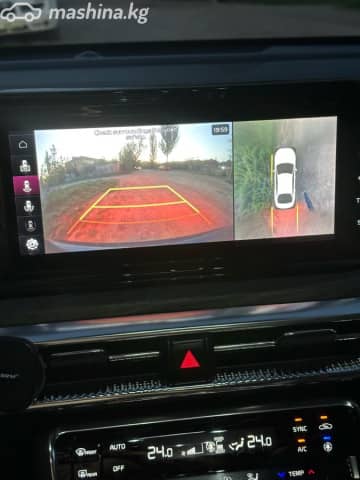 Kia K5 III 2.0hyb AT