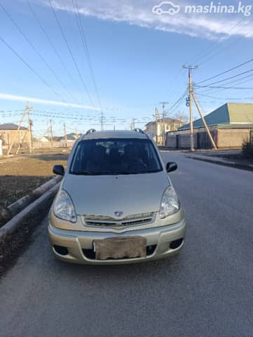 Toyota Yaris Verso 1.3 MT