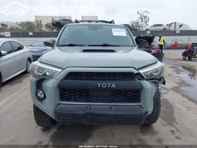 Toyota 4Runner V Рестайлинг 4.0 AT 4WD