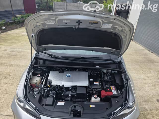 Toyota Prius IV Рестайлинг (XW50) 1.8hyb AT