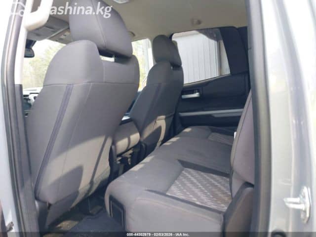 Toyota Tundra II Рестайлинг CrewMax 5.7 AT 4WD