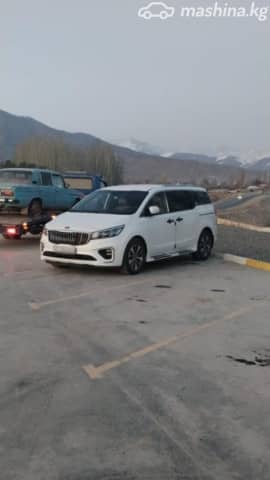 Kia Carnival III 2.2d AT
