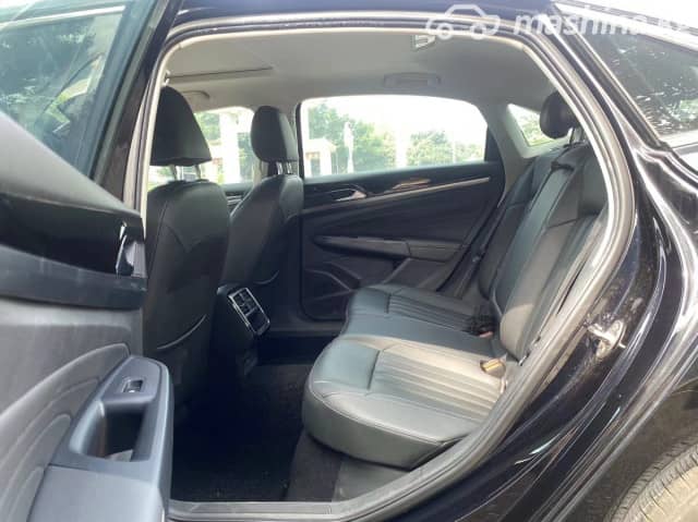 Volkswagen Passat B8 Рестайлинг 1.4 AMT