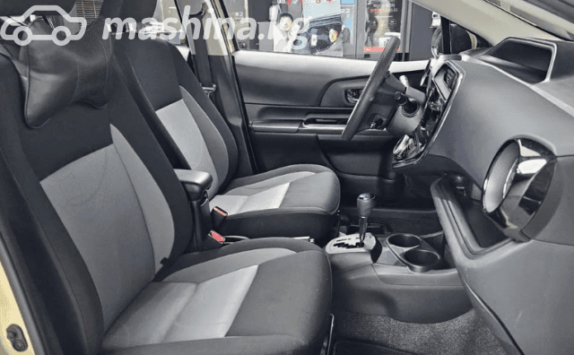 Toyota Prius c I Рестайлинг 1.5hyb AT