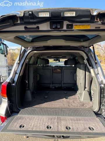 Lexus LX III 570 5.7 AT 4WD