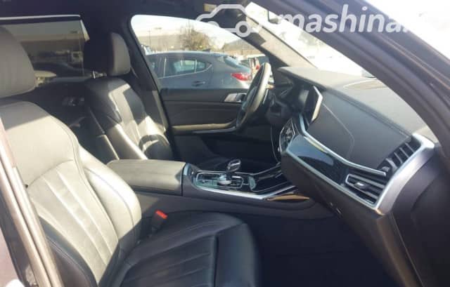 BMW X7 I (G07) M50i 4.4 AT 4WD