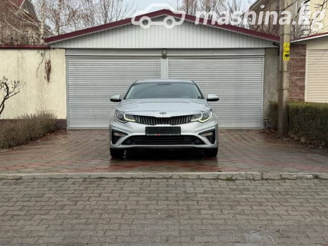 Kia K5 II 2.0 AT