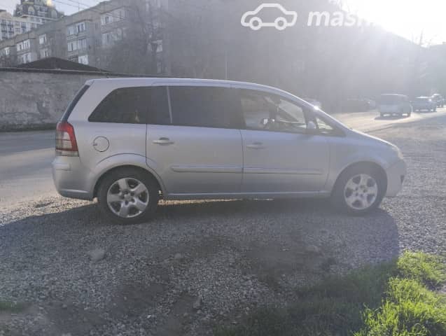Opel Zafira B Рестайлинг 1.9d AT