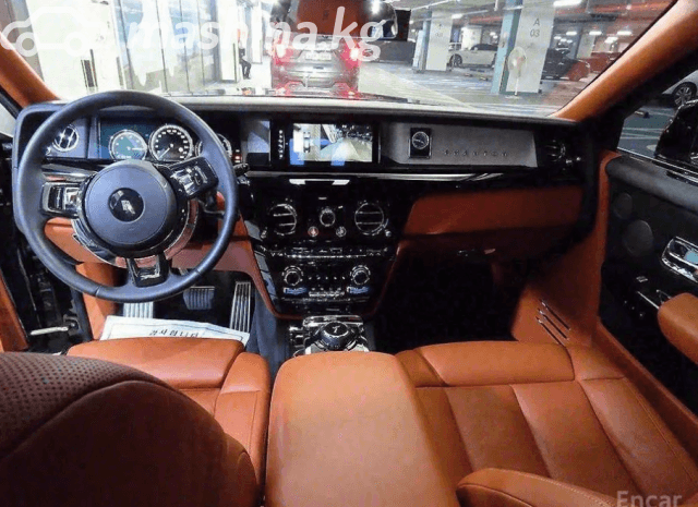 Rolls-Royce Phantom VII Long 6.8 AT