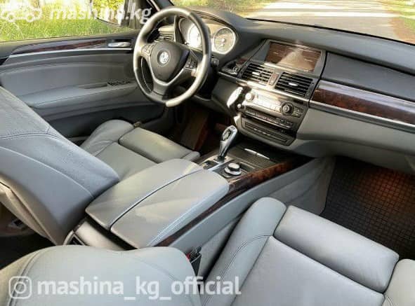 BMW X5 II (E70) 30i 3.0 AT 4WD