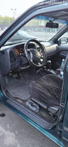 Nissan Pathfinder II 3.3 AT 4WD