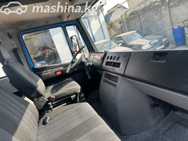 Mercedes-Benz Vario