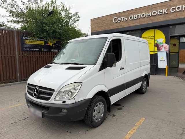 Mercedes-Benz Бортовой (4х2)