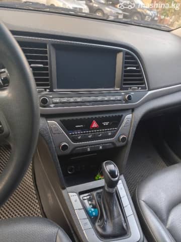 Hyundai Avante VI 1.6 AT
