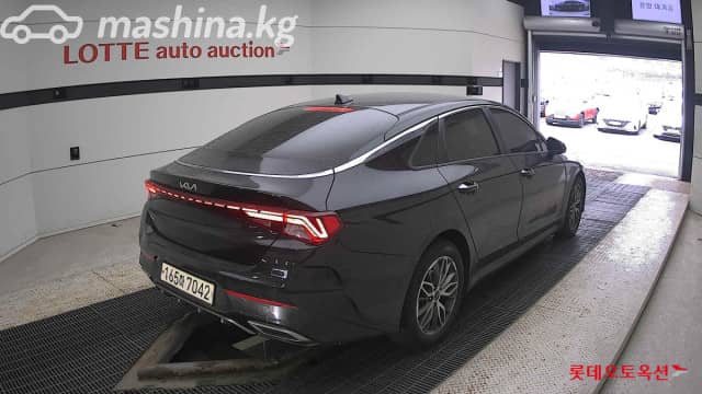 Kia K5 III 2.0 AT
