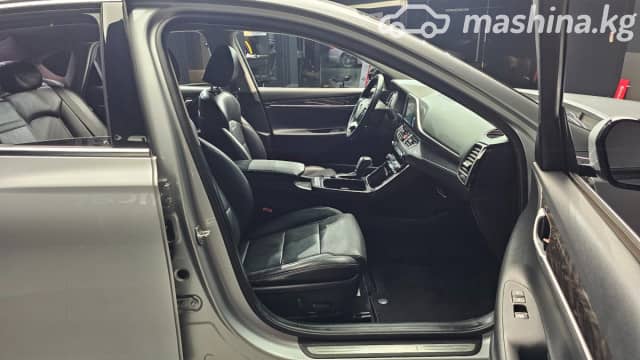 Hyundai Grandeur VI 3.0 AT