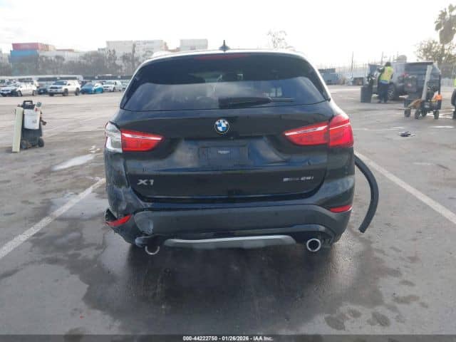 BMW X1 II (F48) Рестайлинг 28i xDrive 2.0 AT 4WD