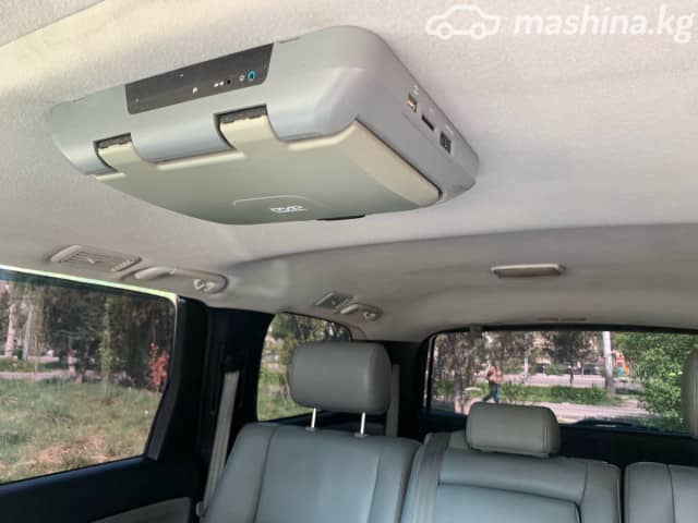 Toyota Sequoia II 5.7 AT 4WD