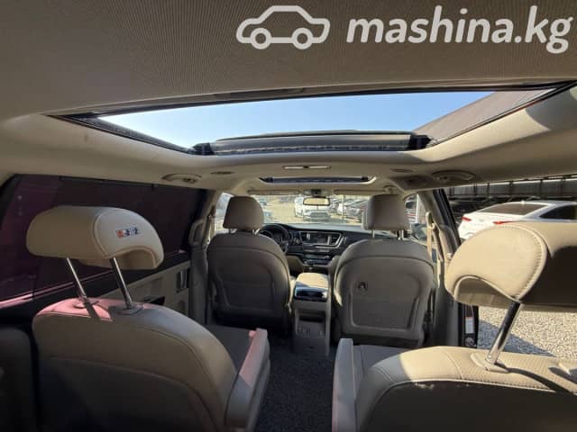 Kia Carnival III 2.2d AT