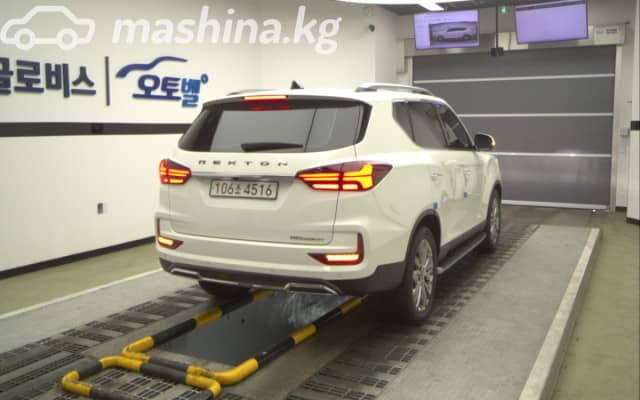 SsangYong Rexton IV Рестайлинг 2.2d AT 4WD
