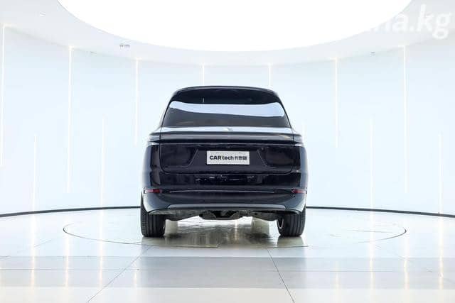 LiXiang L9 Рестайлинг 1.5hyb AT 4WD