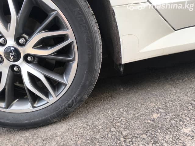 Kia K5 III LPi 2.0 AT